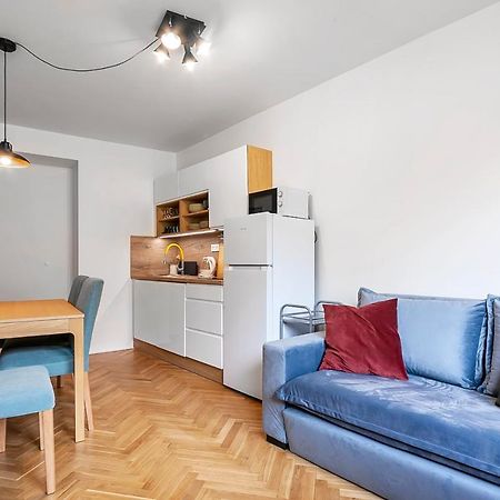 Ferienwohnung Popular Location / Street View / 4 Ppl / Netflix Prag Exterior foto