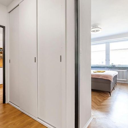 Ferienwohnung Popular Location / Street View / 4 Ppl / Netflix Prag Exterior foto