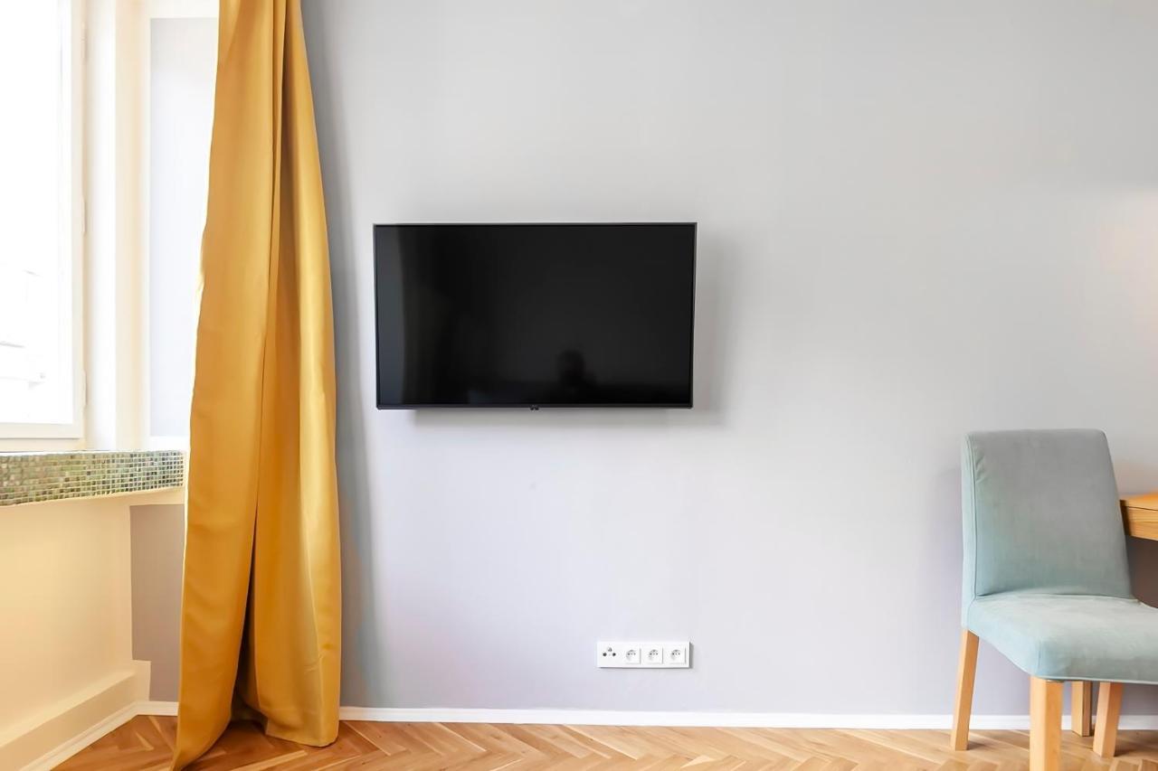 Ferienwohnung Popular Location / Street View / 4 Ppl / Netflix Prag Exterior foto