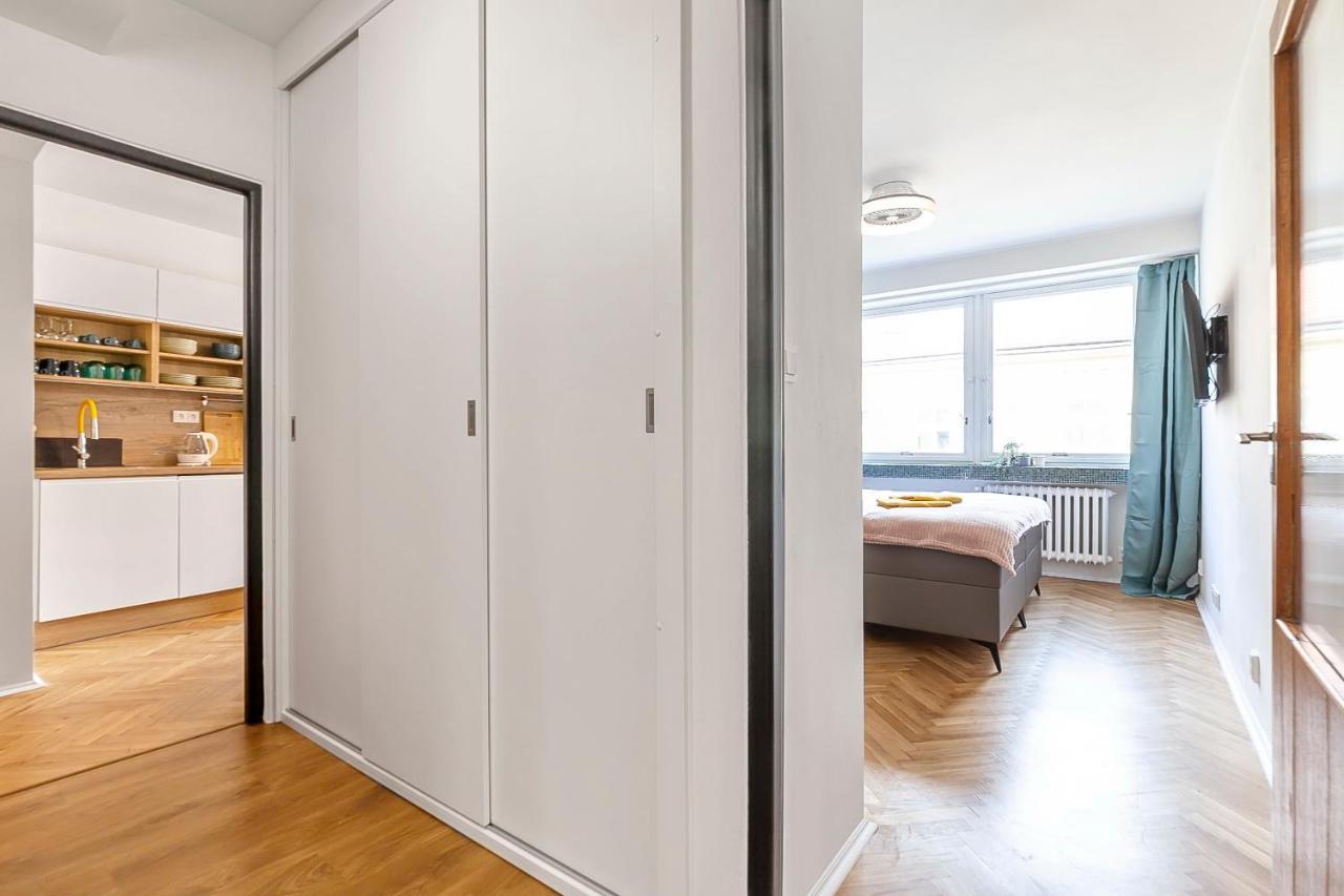 Ferienwohnung Popular Location / Street View / 4 Ppl / Netflix Prag Exterior foto